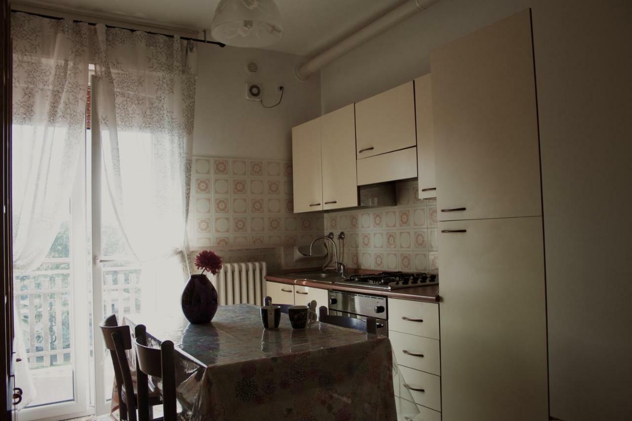 Appartamento Viale Pedonale A Due Passi Dal Mare ベラーリア・イジェア・マリーナ エクステリア 写真